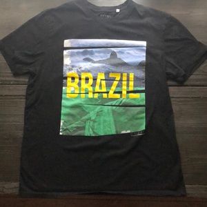 🤑FREE Guess Brazil T Shirt